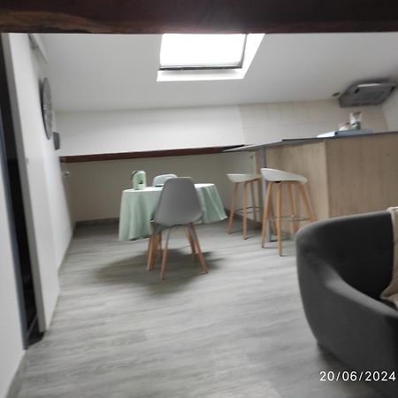 Sous Les Toits Lägenhet Narbonne Exteriör bild